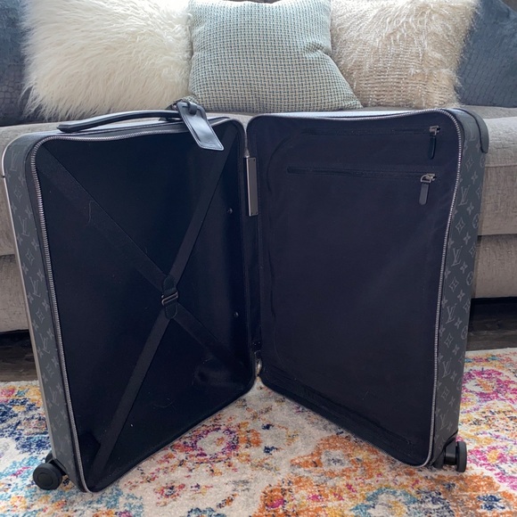 Horizon 55 Hard-sided Luggage - Picture 6 of 8